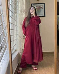 Serene Lace-Trimmed Kurta Set