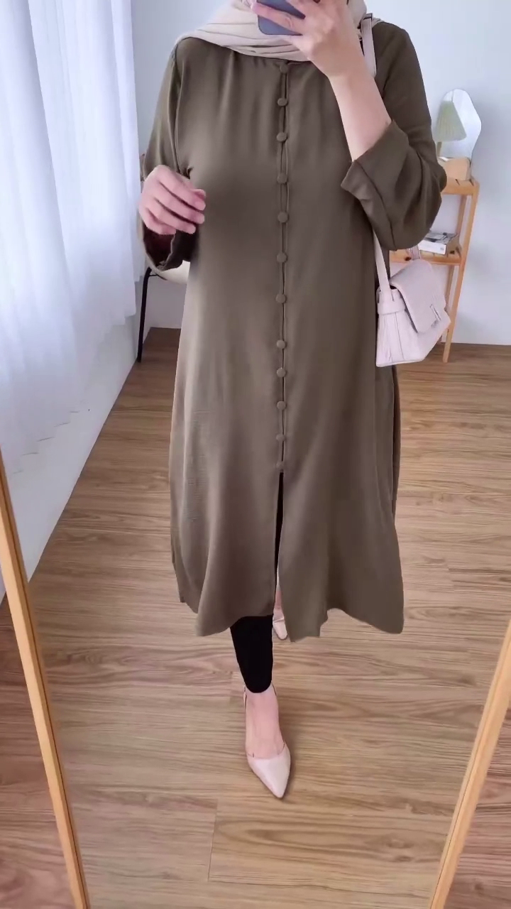 Urban Modesty Button Top